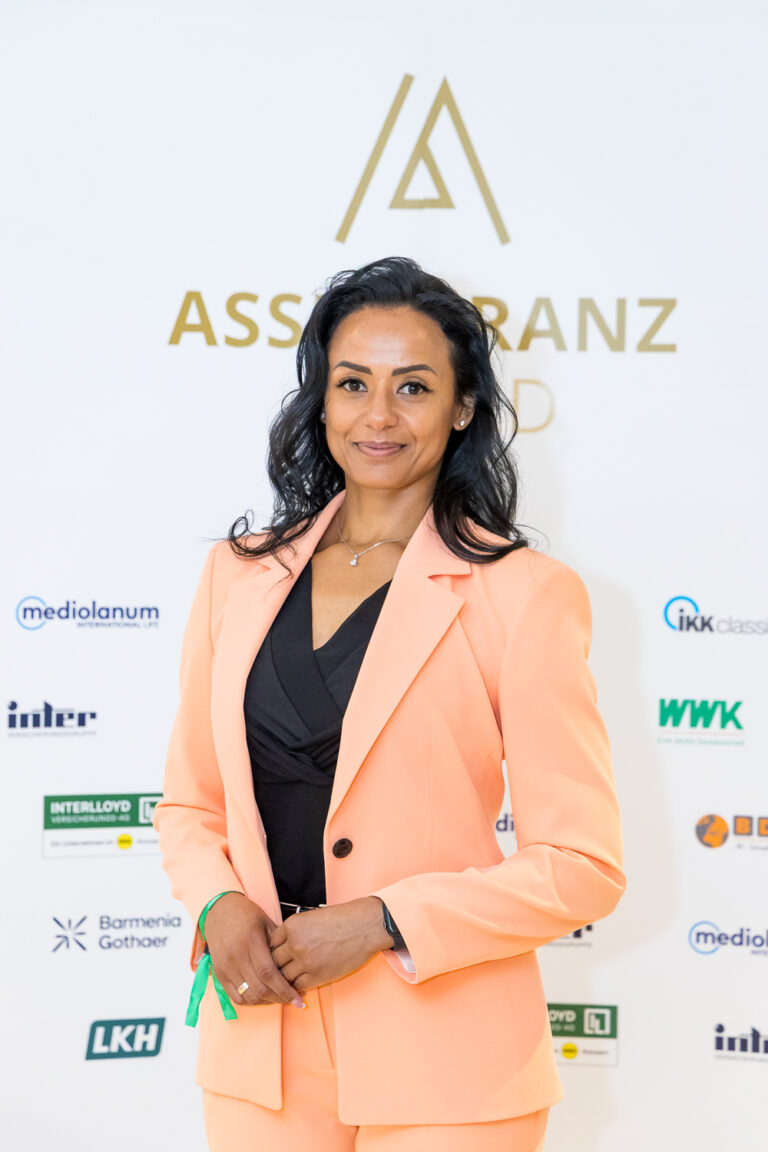 260924-P-ASSEKURANZ-AWARD-SSCH_D5A5189