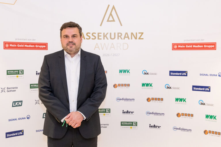260924-P-ASSEKURANZ-AWARD-SSCH_D5A5444