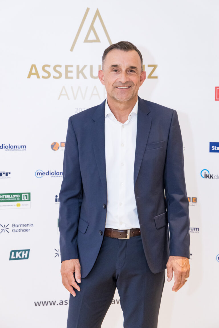 260924-P-ASSEKURANZ-AWARD-SSCH_D5A5478